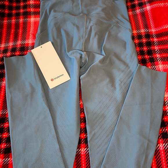 Lululemon Align Blue NWT Leggings High Rise Activewear — Size 4 - Picture 3 of 4